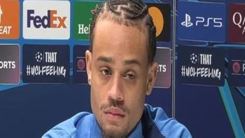 NBA独家访谈：字母哥谈詹姆斯夸赞其得分能力：实际可达275分而非250分